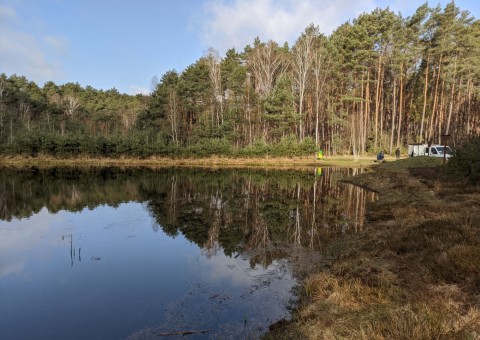 Pobieranie prób wody – okolice Chechła (gm. Dobroń)