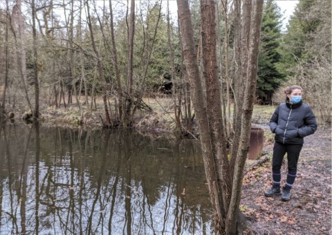 Pobieranie prób wody – okolice Tenczynka (gm. Krzeszowice)